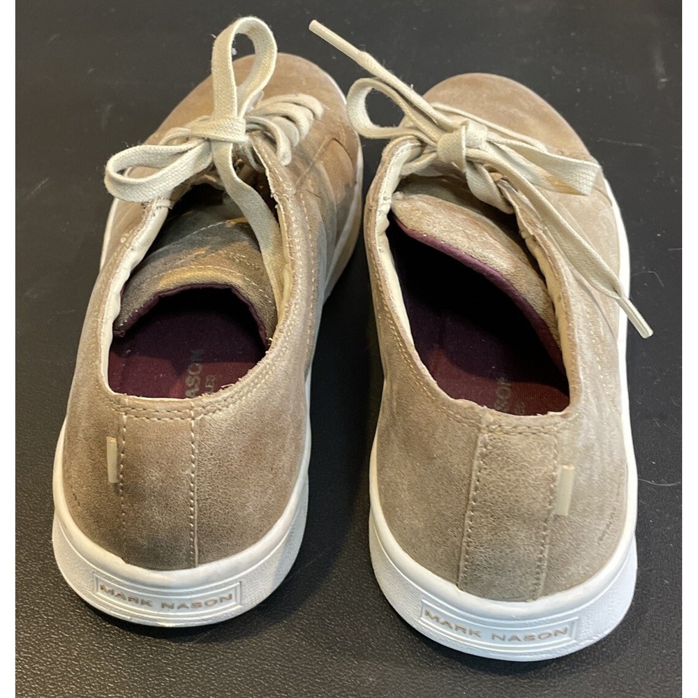 Mark Nason Womens 8.5 Sneakers Gold Metallic Leather Low Top Lace Up Preppy - Picture 6 of 7